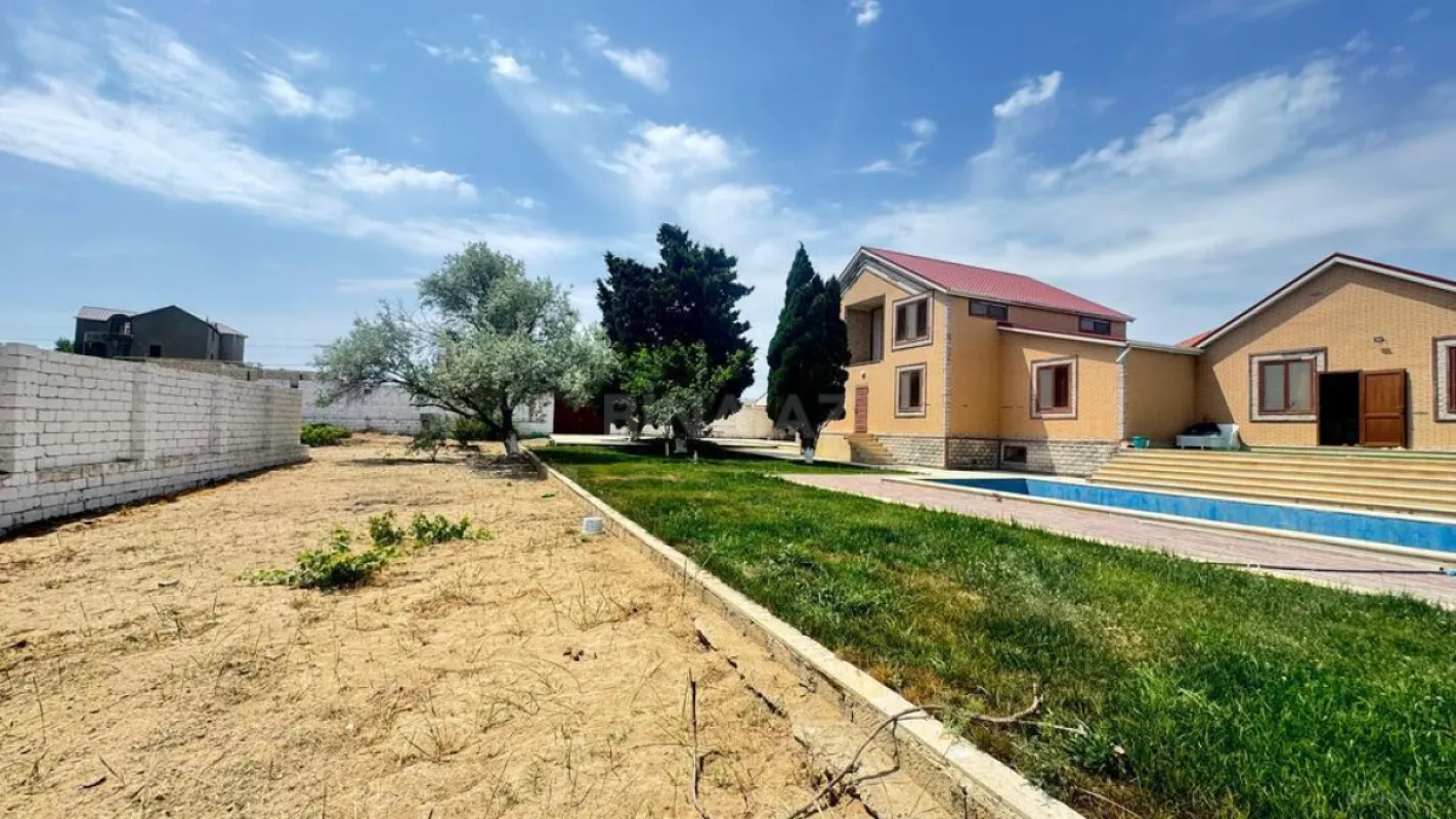 Satılır 6 otaqlı həyət evi 350 m²