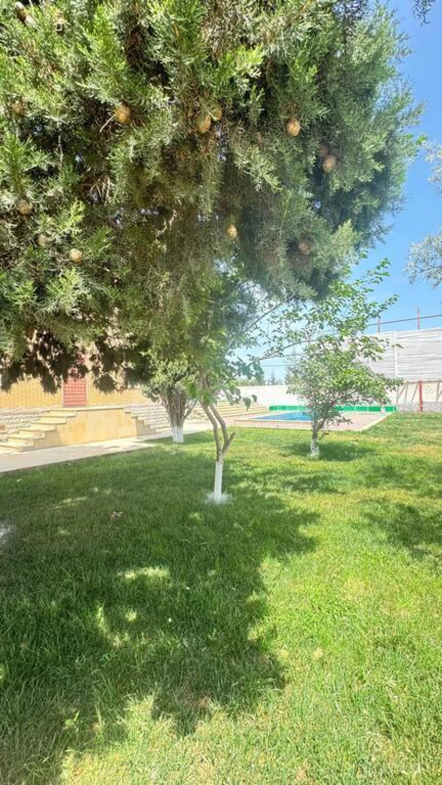 Satılır 6 otaqlı həyət evi 350 m²