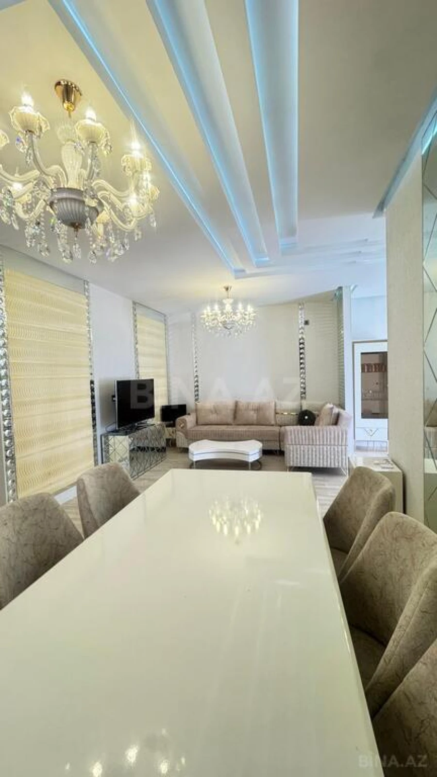 Satılır 6 otaqlı həyət evi 350 m²
