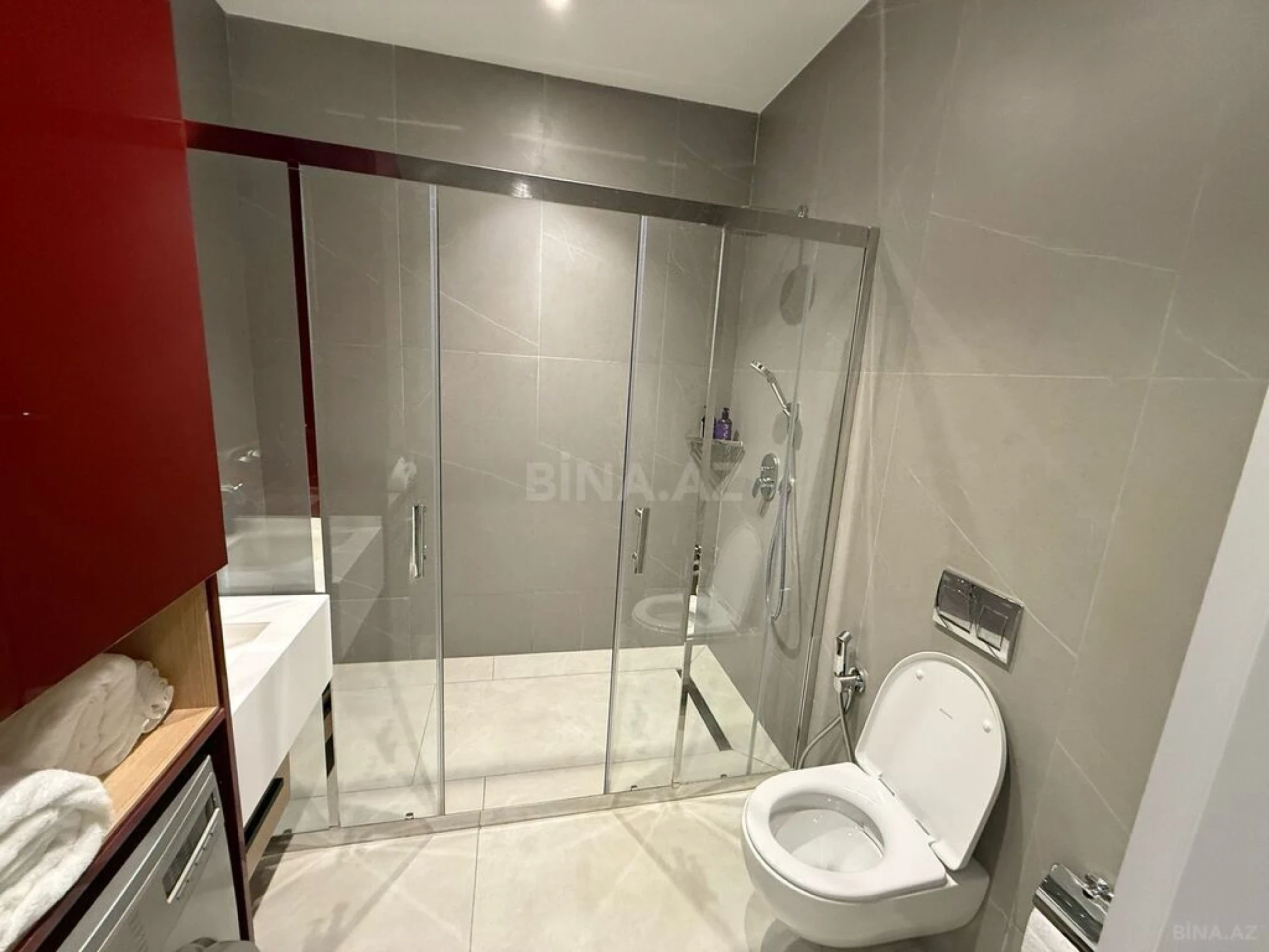 Kirayə verilir 2 otaqlı mənzil 76 m²