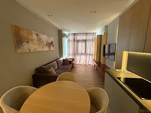 Kirayə verilir 2 otaqlı mənzil 76 m²