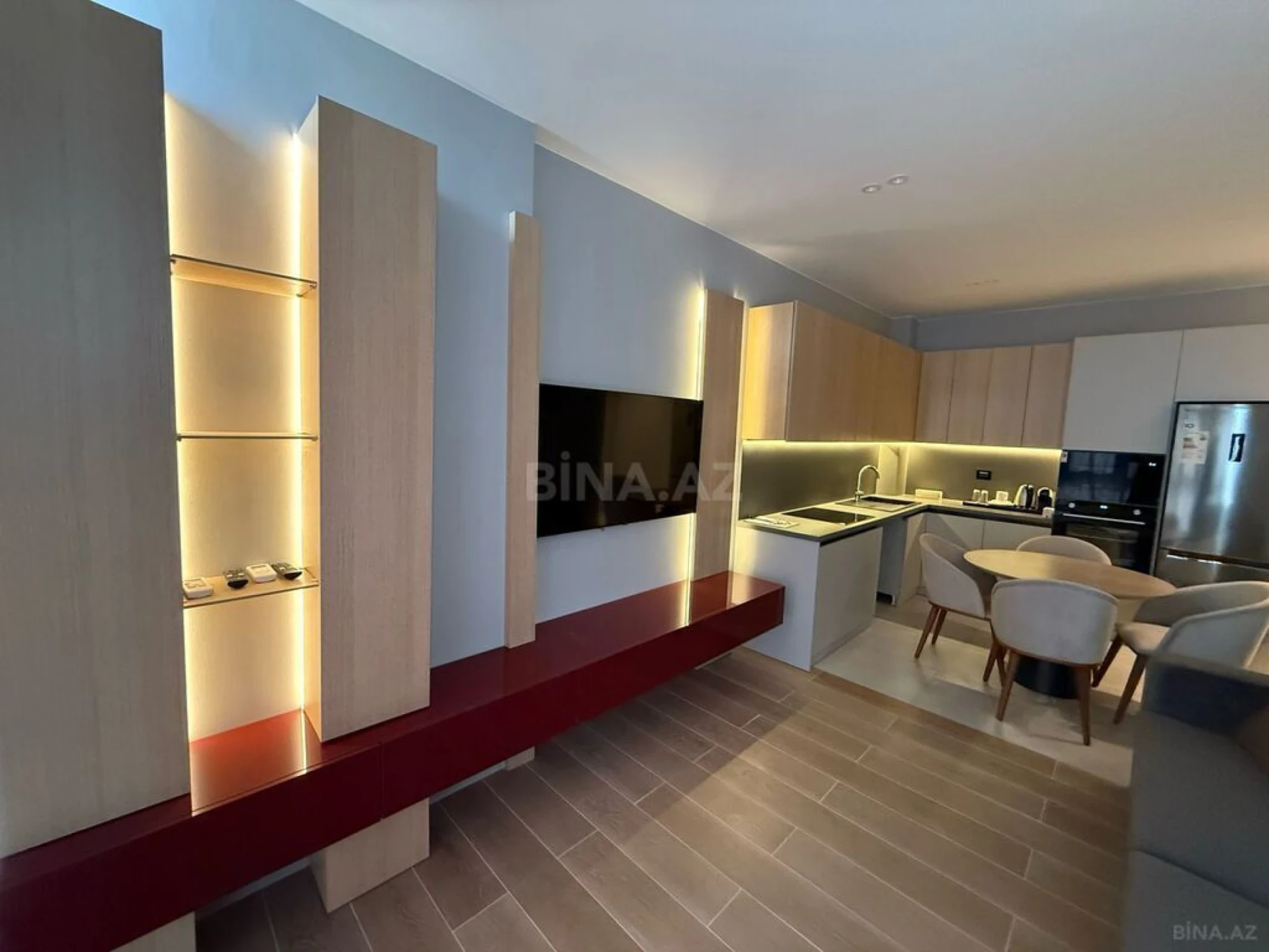 Kirayə verilir 2 otaqlı mənzil 76 m²