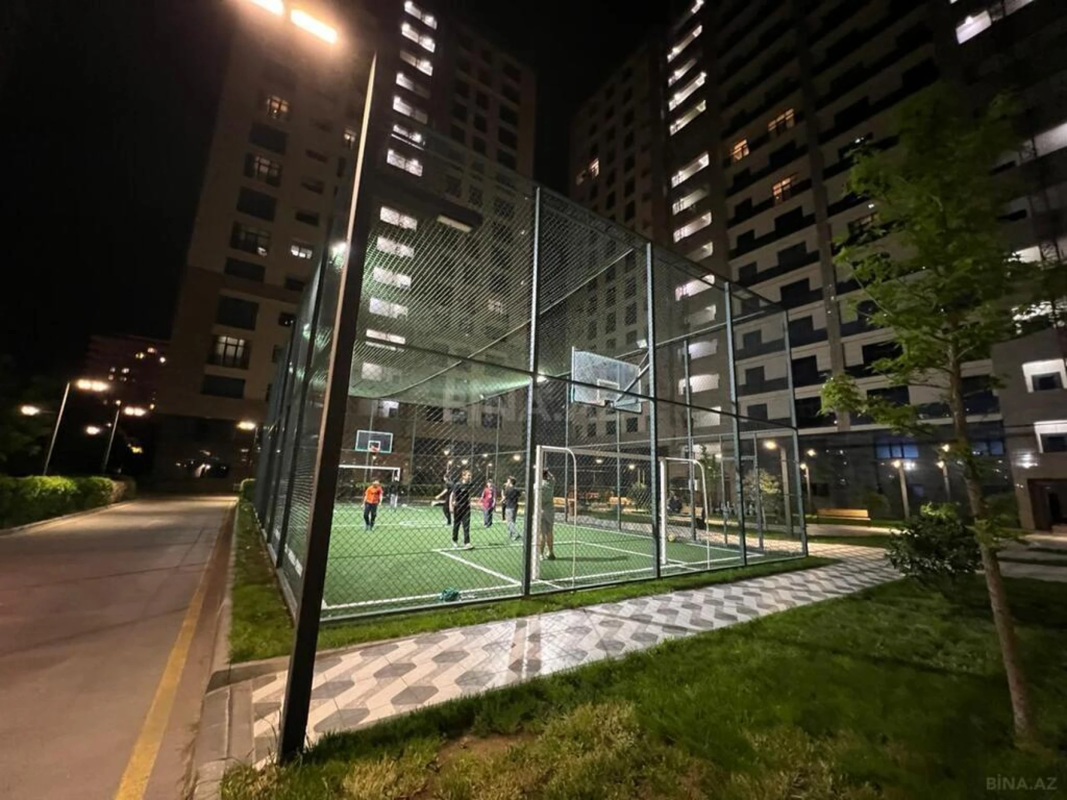 Kirayə verilir 2 otaqlı mənzil 65 m²