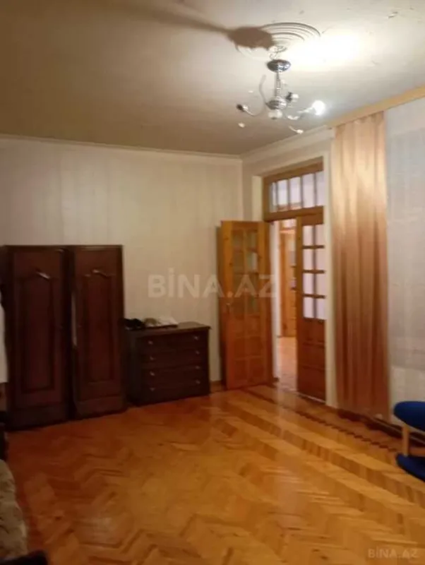 Satılır 5 otaqlı həyət evi 170 m²