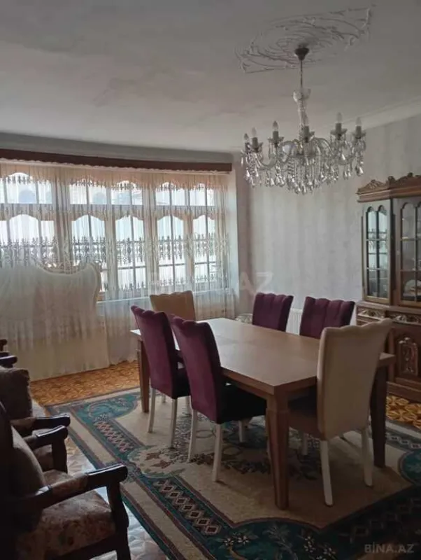 Satılır 5 otaqlı həyət evi 170 m²