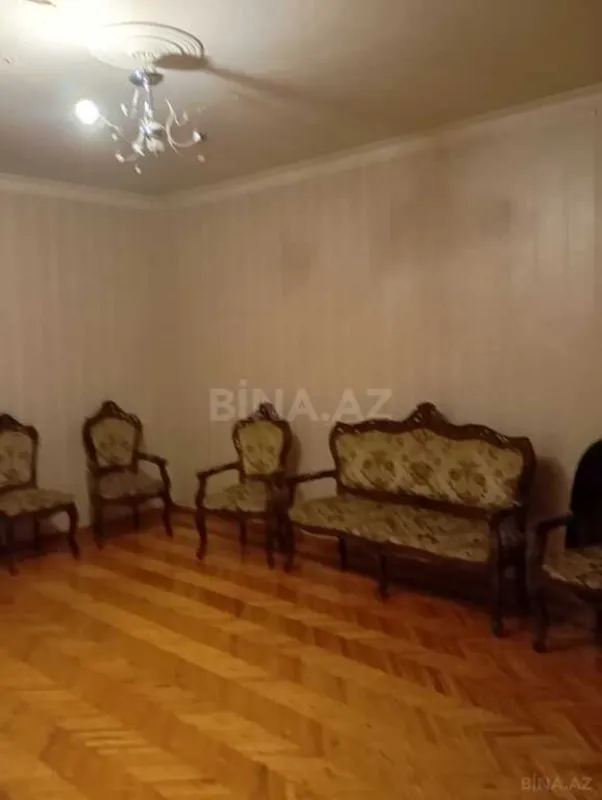 Satılır 5 otaqlı həyət evi 170 m²