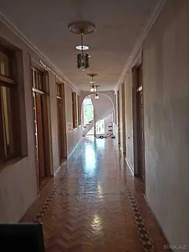 Satılır 5 otaqlı həyət evi 170 m²