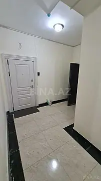 Satılır 3 otaqlı mənzil 132 m²