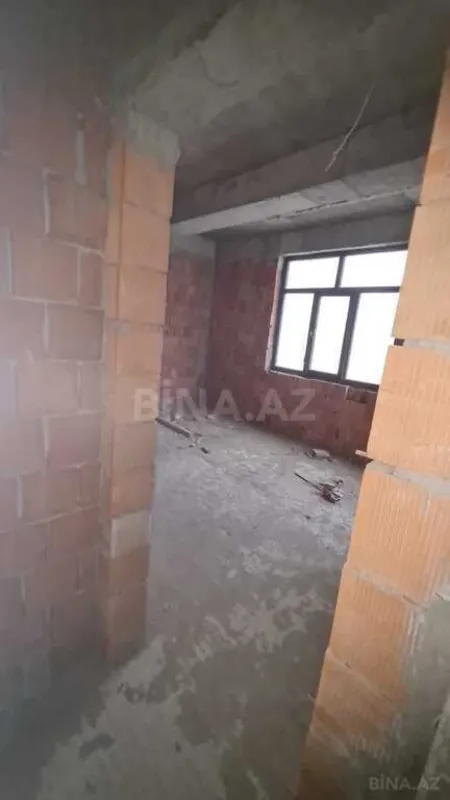 Satılır 3 otaqlı mənzil 132 m²