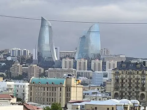 Satılır 3 otaqlı mənzil 90 m²