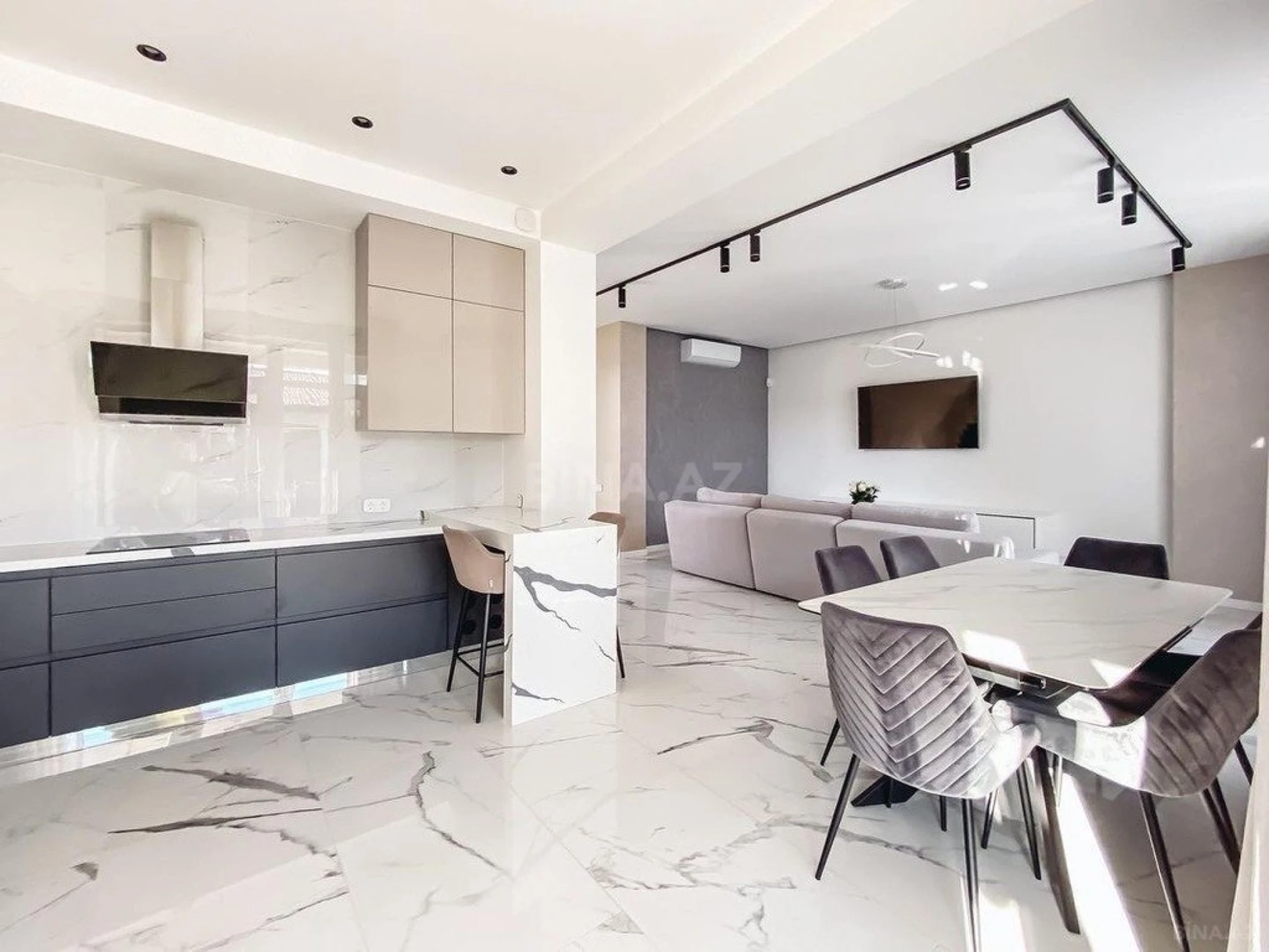 Kirayə verilir 5 otaqlı həyət evi 400 m²