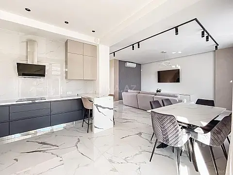 Kirayə verilir 5 otaqlı həyət evi 400 m²