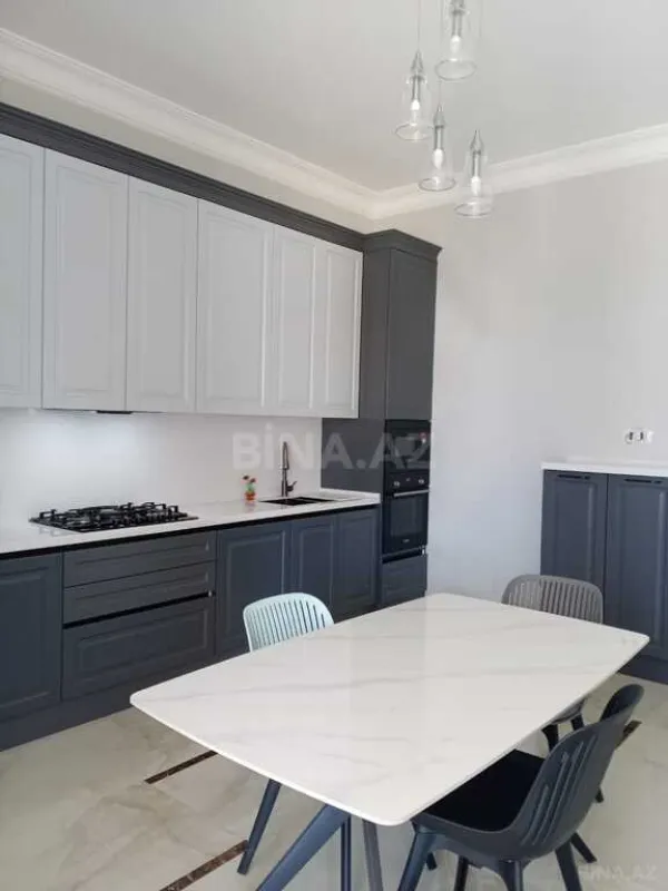 Kirayə verilir 4 otaqlı həyət evi 240 m²