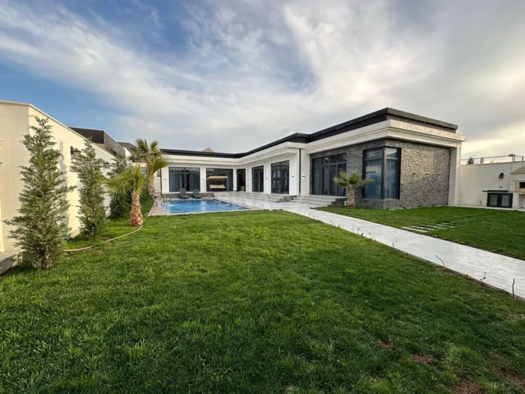 Kirayə verilir 4 otaqlı həyət evi 240 m²