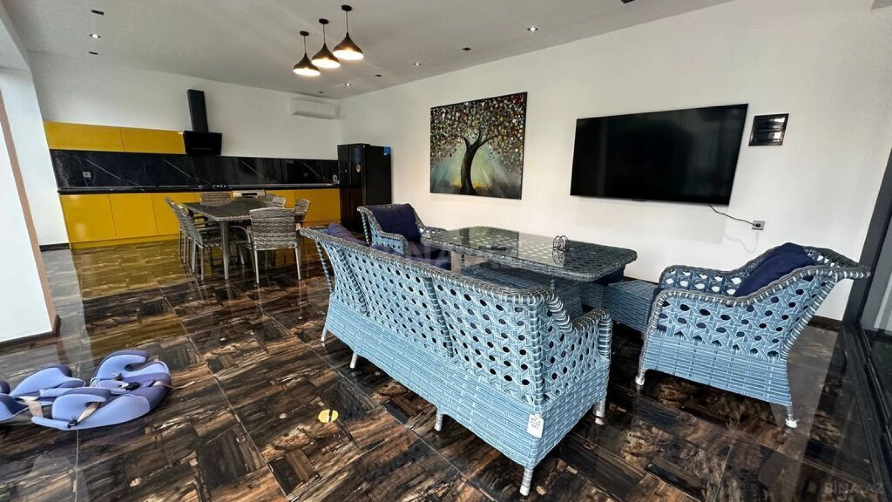 Kirayə verilir 4 otaqlı həyət evi 240 m²