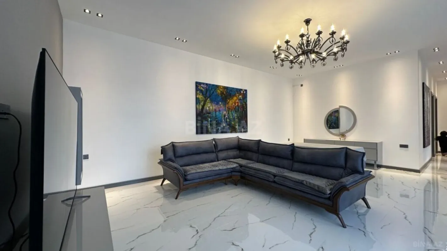 Kirayə verilir 4 otaqlı həyət evi 240 m²