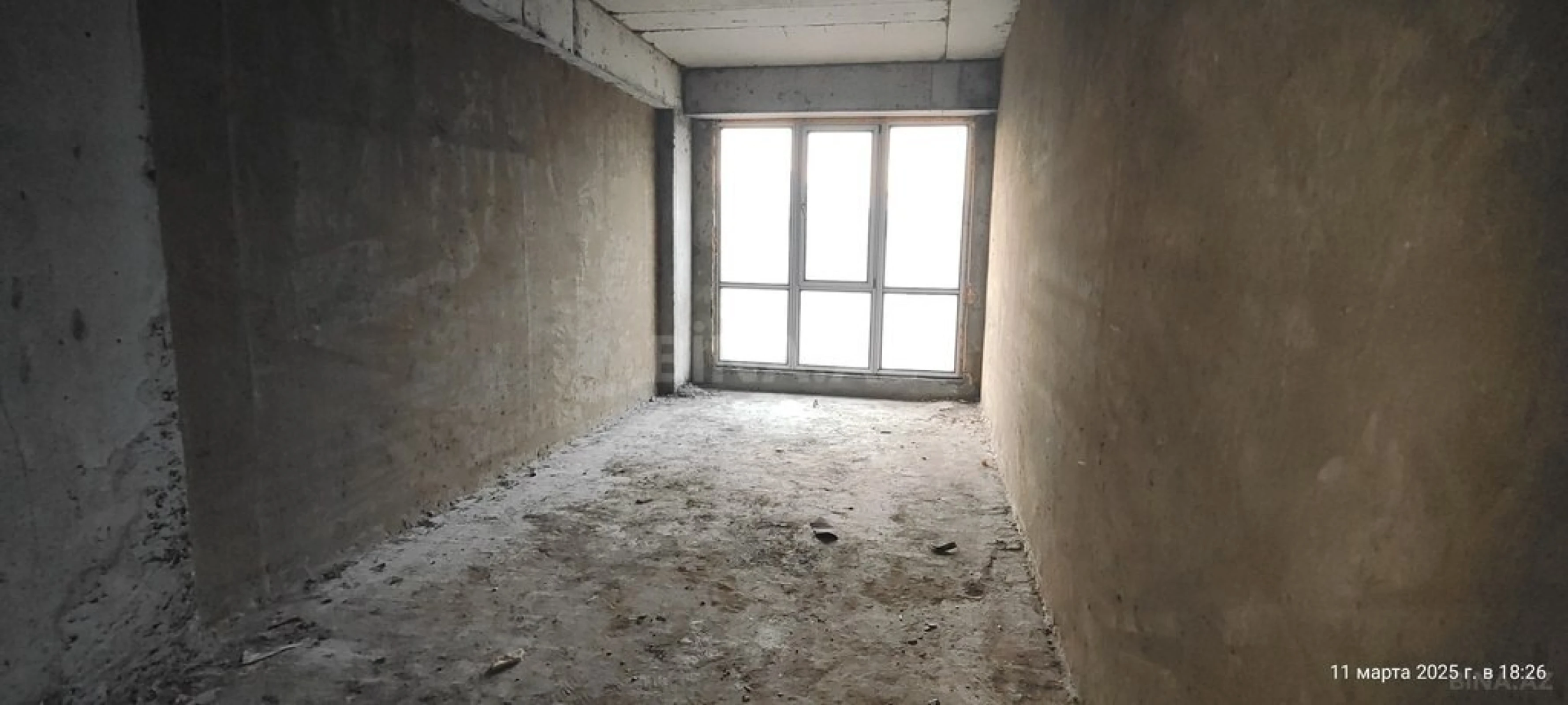 Satılır 4 otaqlı mənzil 158 m²