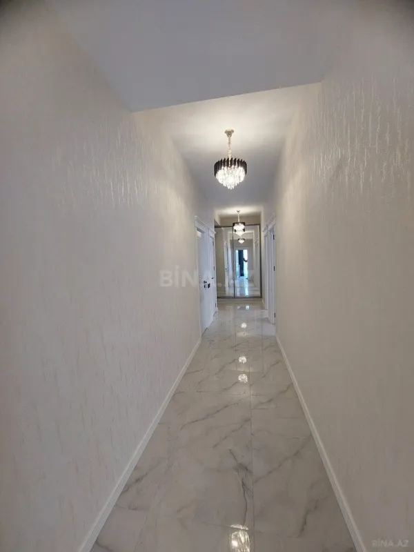 Satılır 2 otaqlı mənzil 96 m²