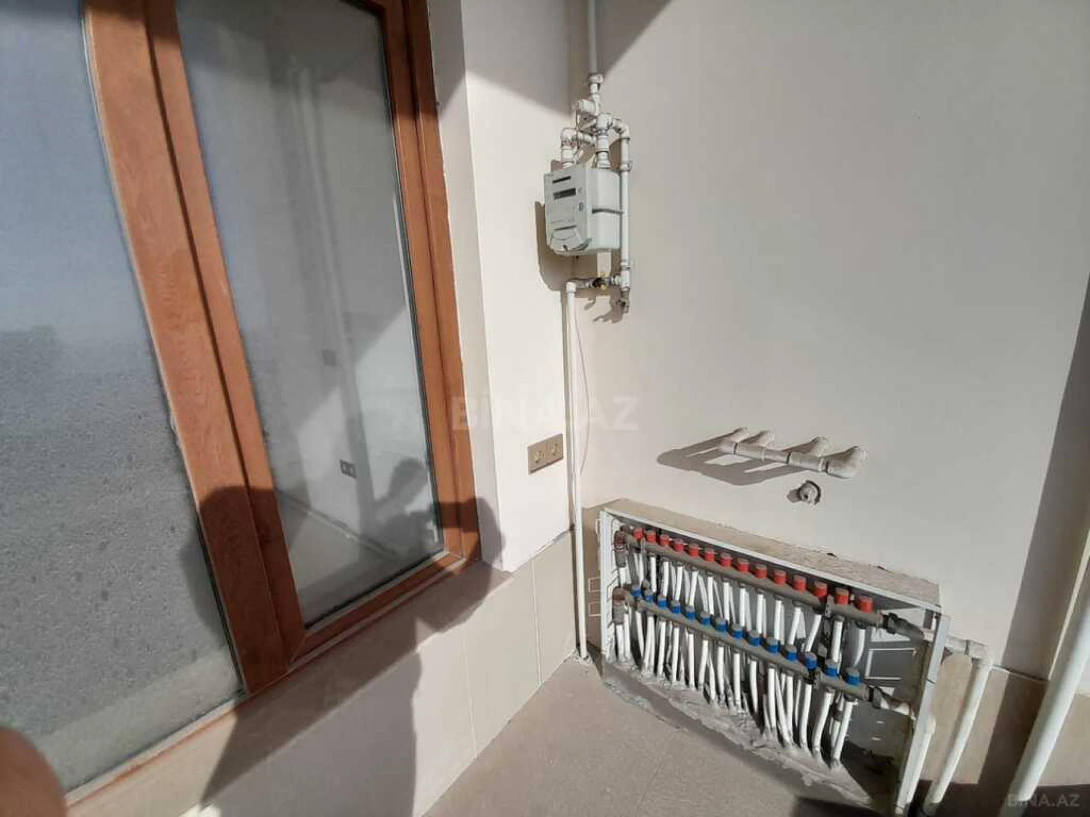 Satılır 4 otaqlı mənzil 220 m²