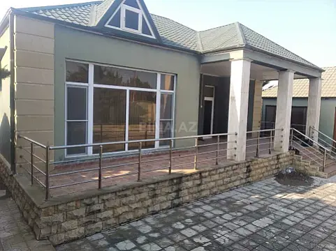 Satılır 4 otaqlı həyət evi 200 m²