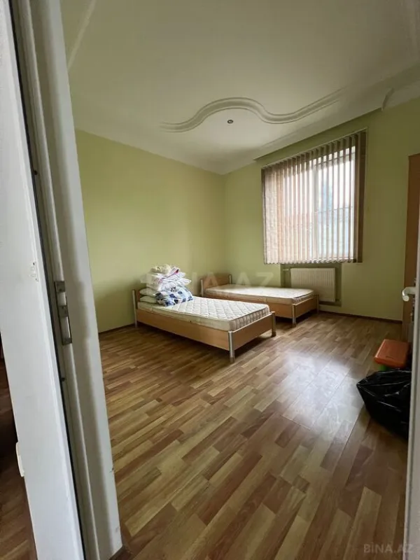 Satılır 4 otaqlı həyət evi 200 m²