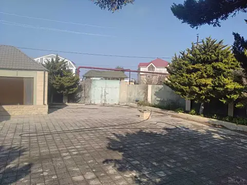 Satılır 4 otaqlı həyət evi 200 m²