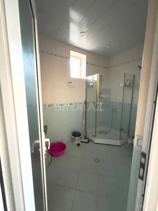 Satılır 4 otaqlı həyət evi 200 m²