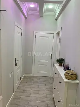 Satılır 2 otaqlı mənzil 83 m²