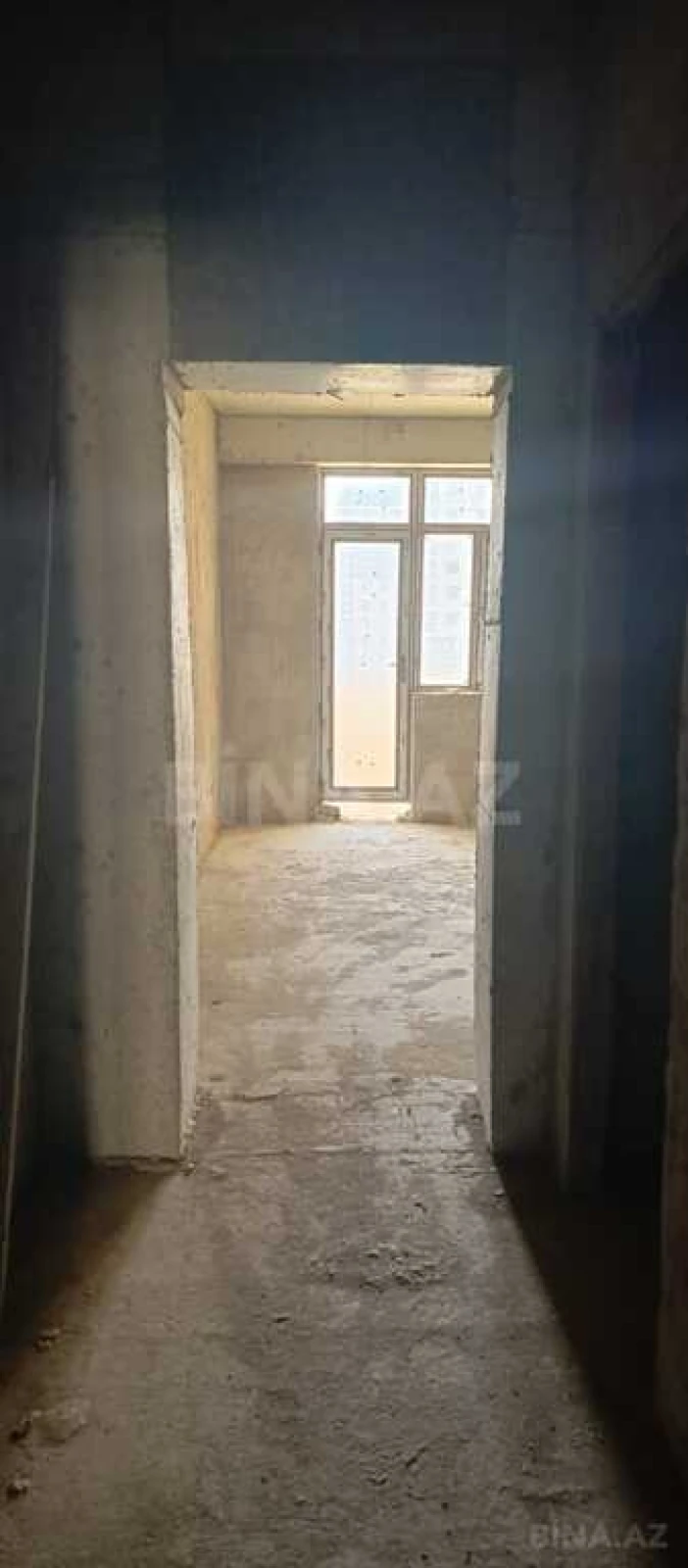 Satılır 3 otaqlı mənzil 157 m²