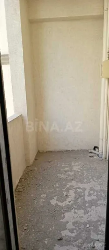 Satılır 3 otaqlı mənzil 157 m²