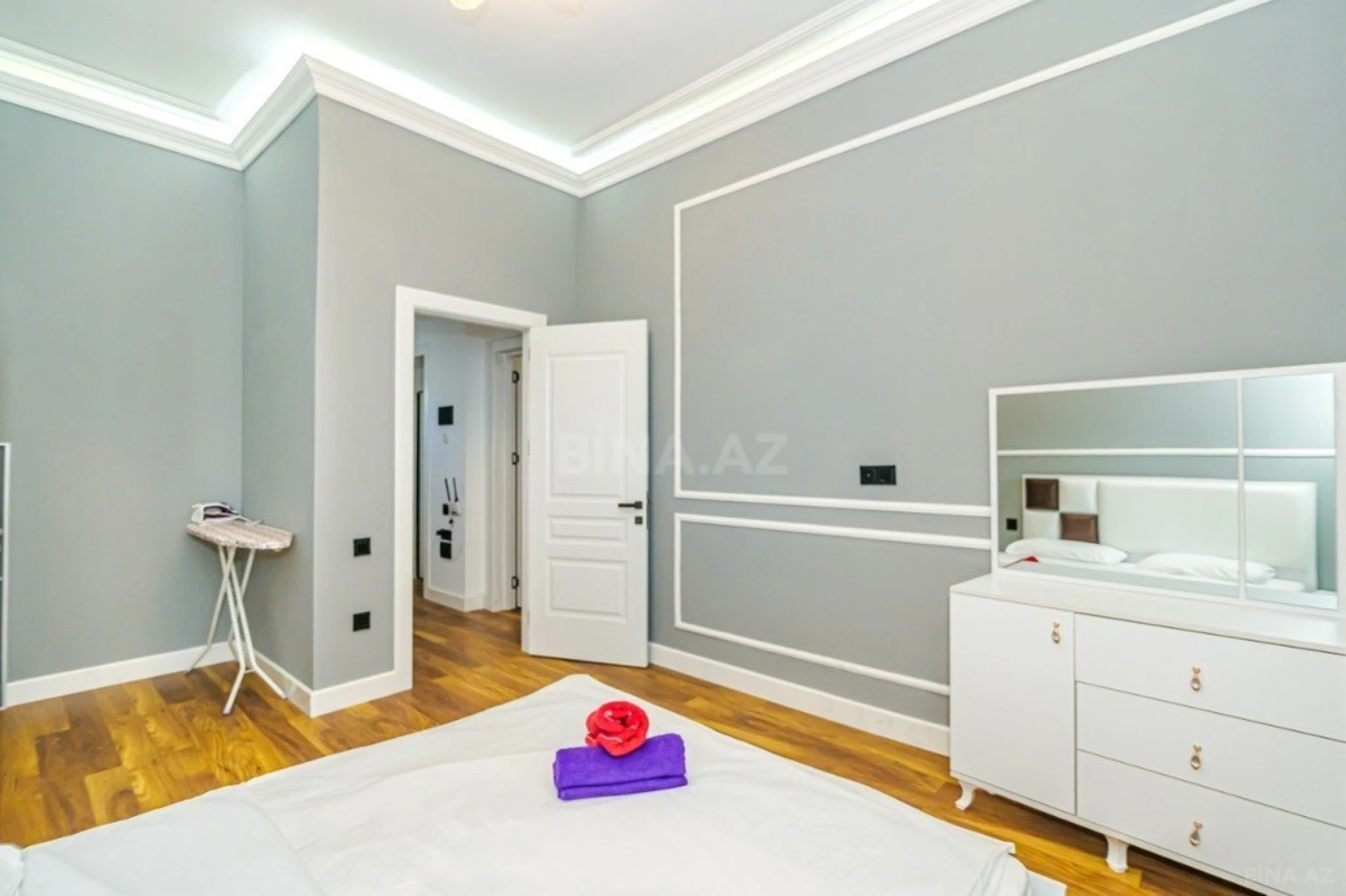 Kirayə verilir 3 otaqlı mənzil 101 m²