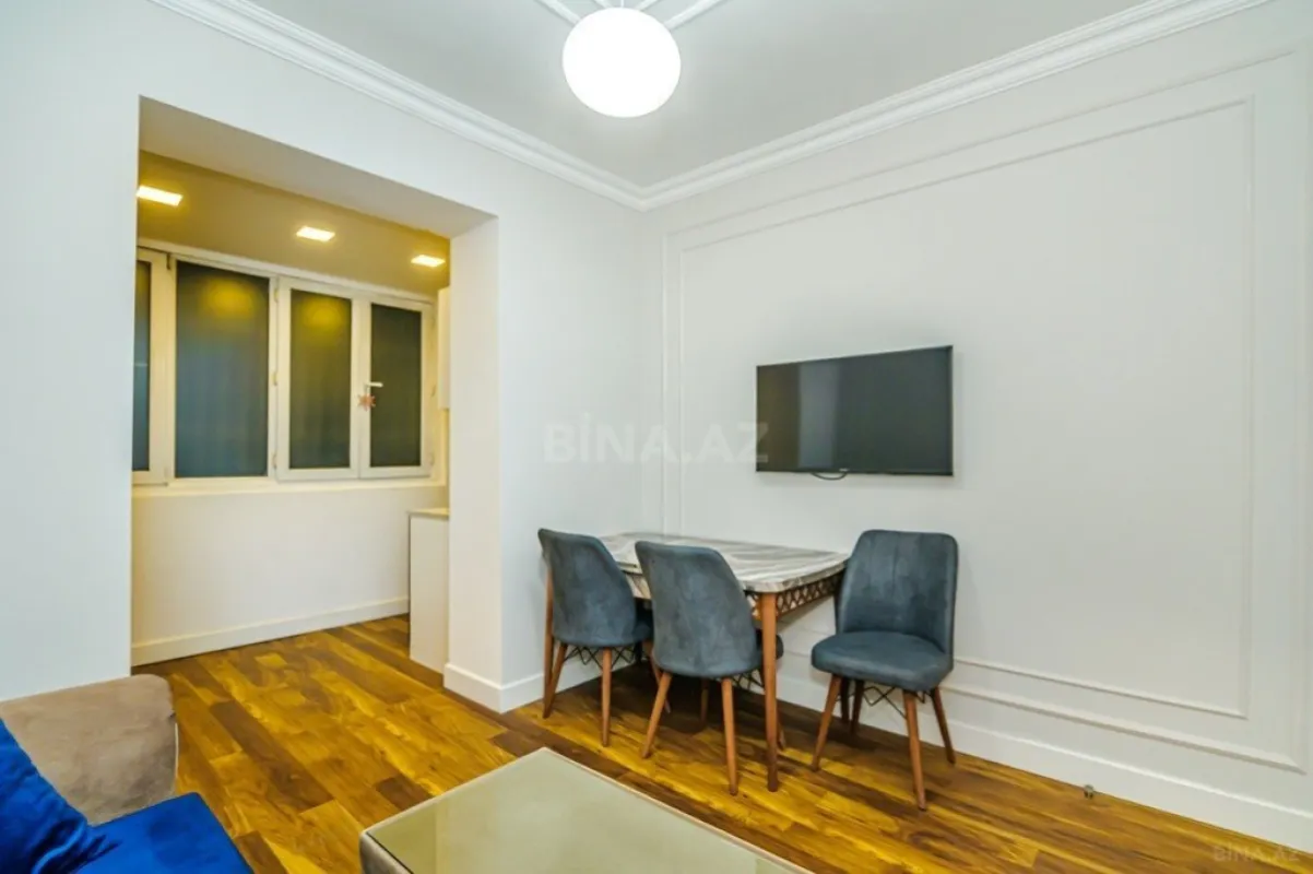 Kirayə verilir 3 otaqlı mənzil 101 m²