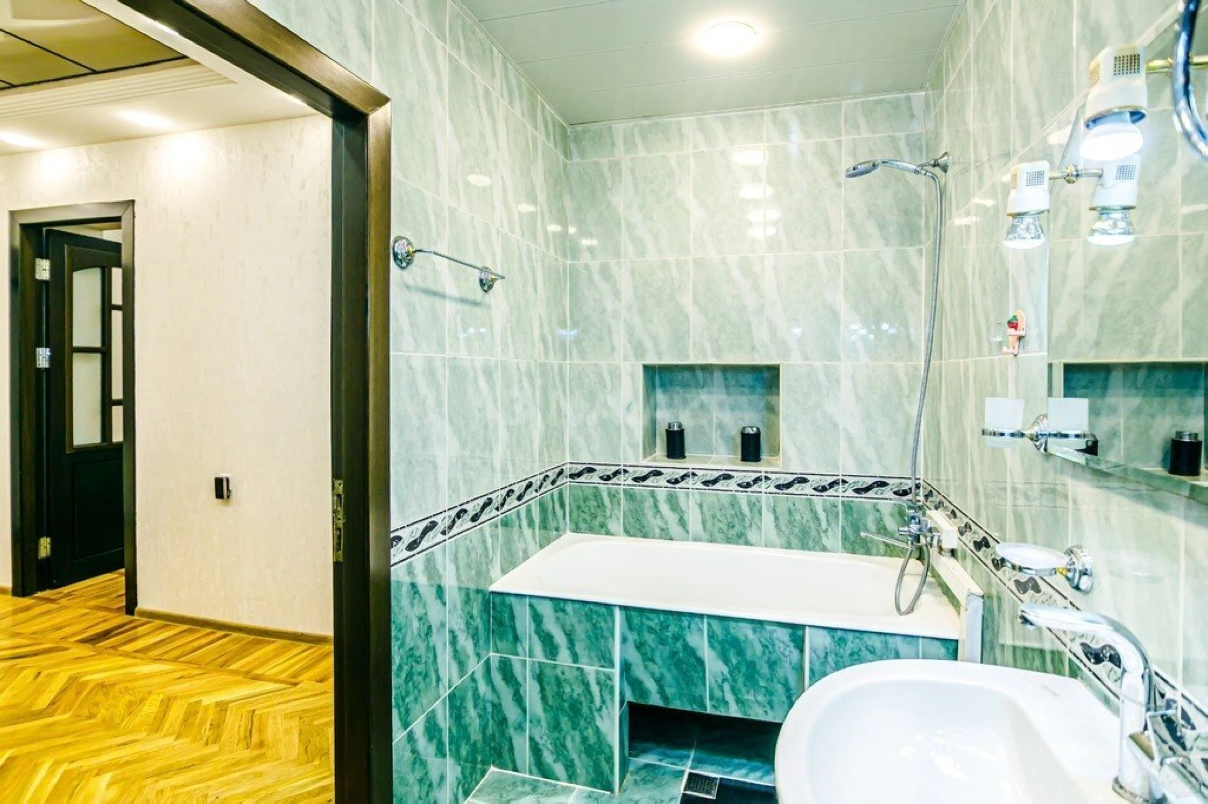 Kirayə verilir 3 otaqlı mənzil 107 m²