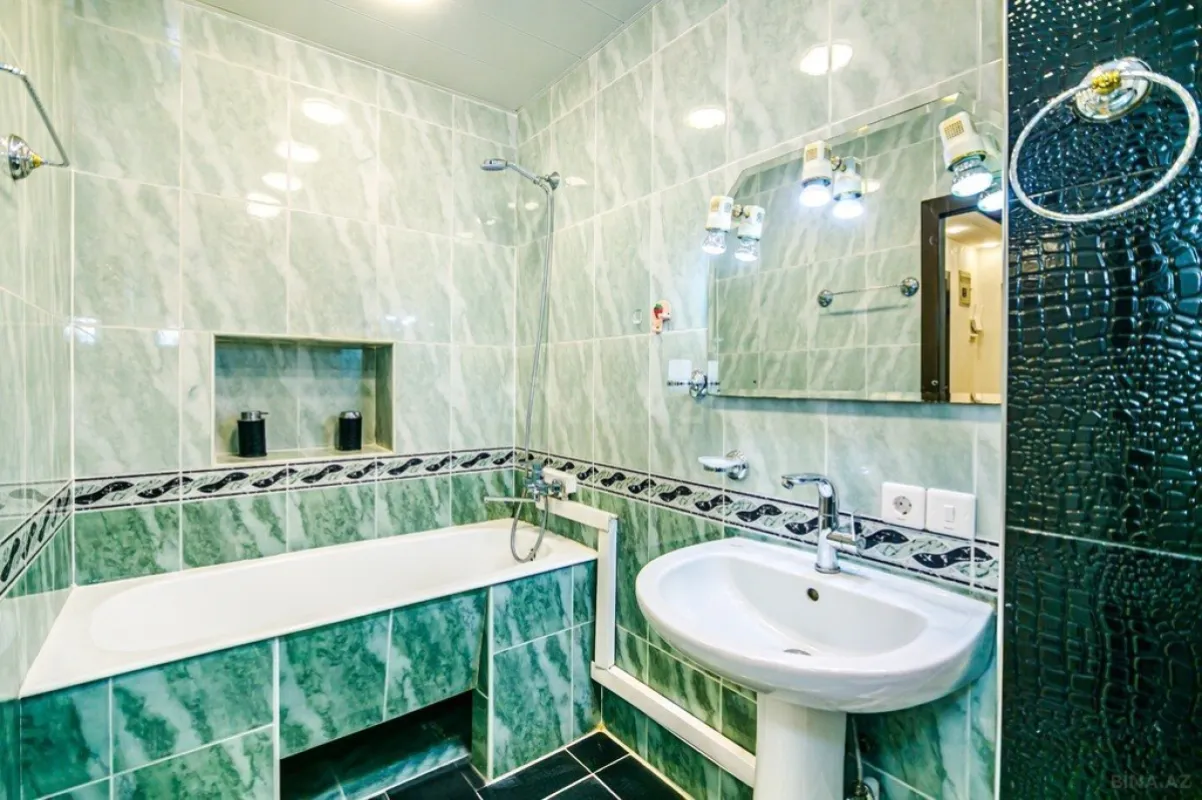 Kirayə verilir 3 otaqlı mənzil 107 m²