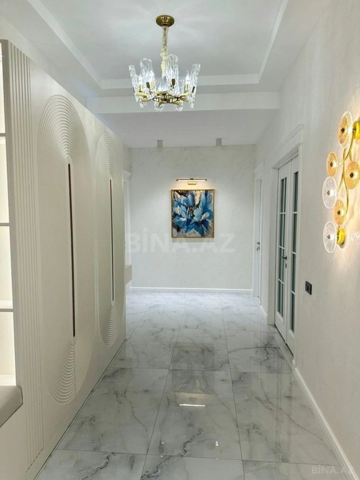 Kirayə verilir 3 otaqlı mənzil 140 m²