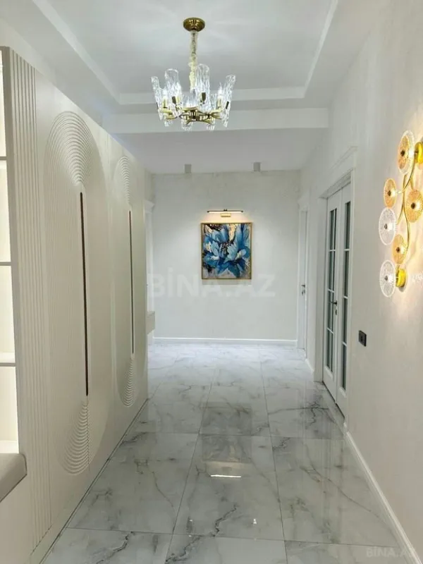 Kirayə verilir 3 otaqlı mənzil 140 m²