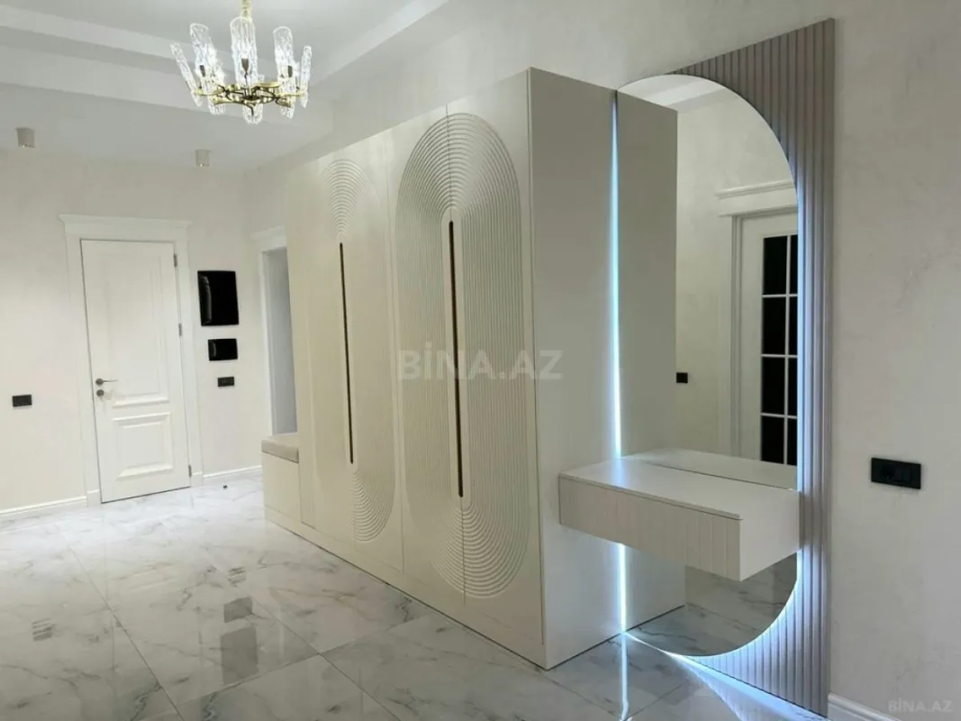 Kirayə verilir 3 otaqlı mənzil 140 m²