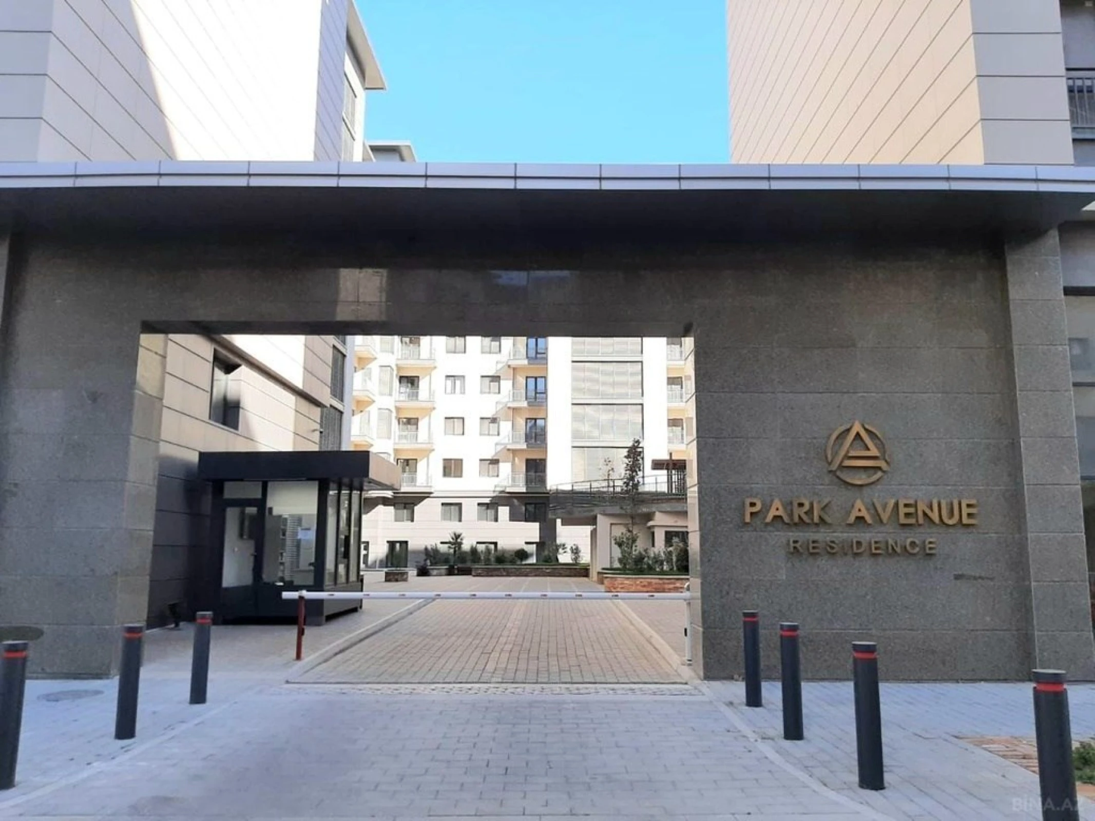 Kirayə verilir 3 otaqlı mənzil 140 m²