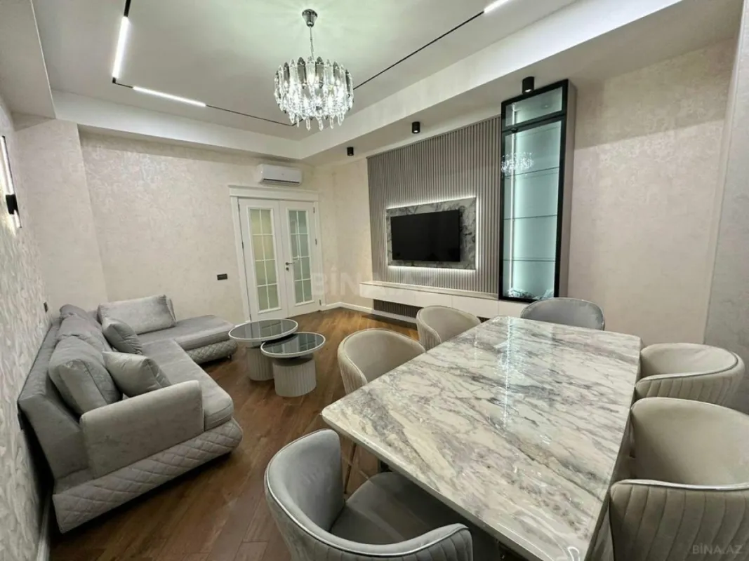 Kirayə verilir 3 otaqlı mənzil 140 m²