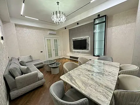 Kirayə verilir 3 otaqlı mənzil 140 m²