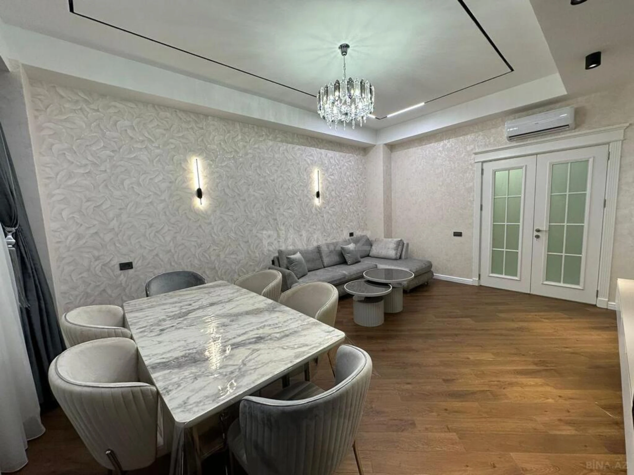 Kirayə verilir 3 otaqlı mənzil 140 m²