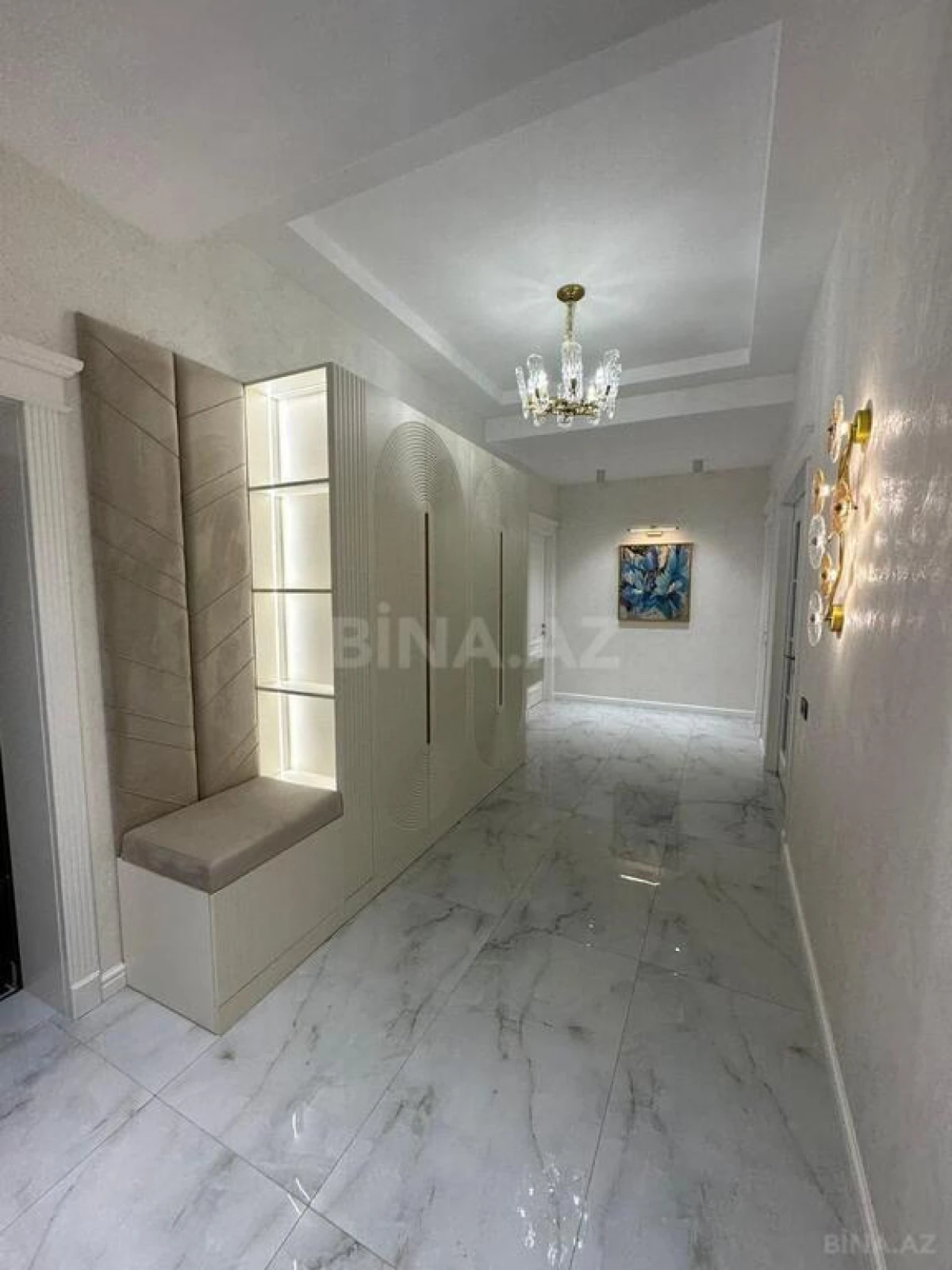 Kirayə verilir 3 otaqlı mənzil 140 m²
