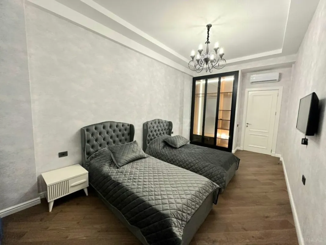 Kirayə verilir 3 otaqlı mənzil 140 m²