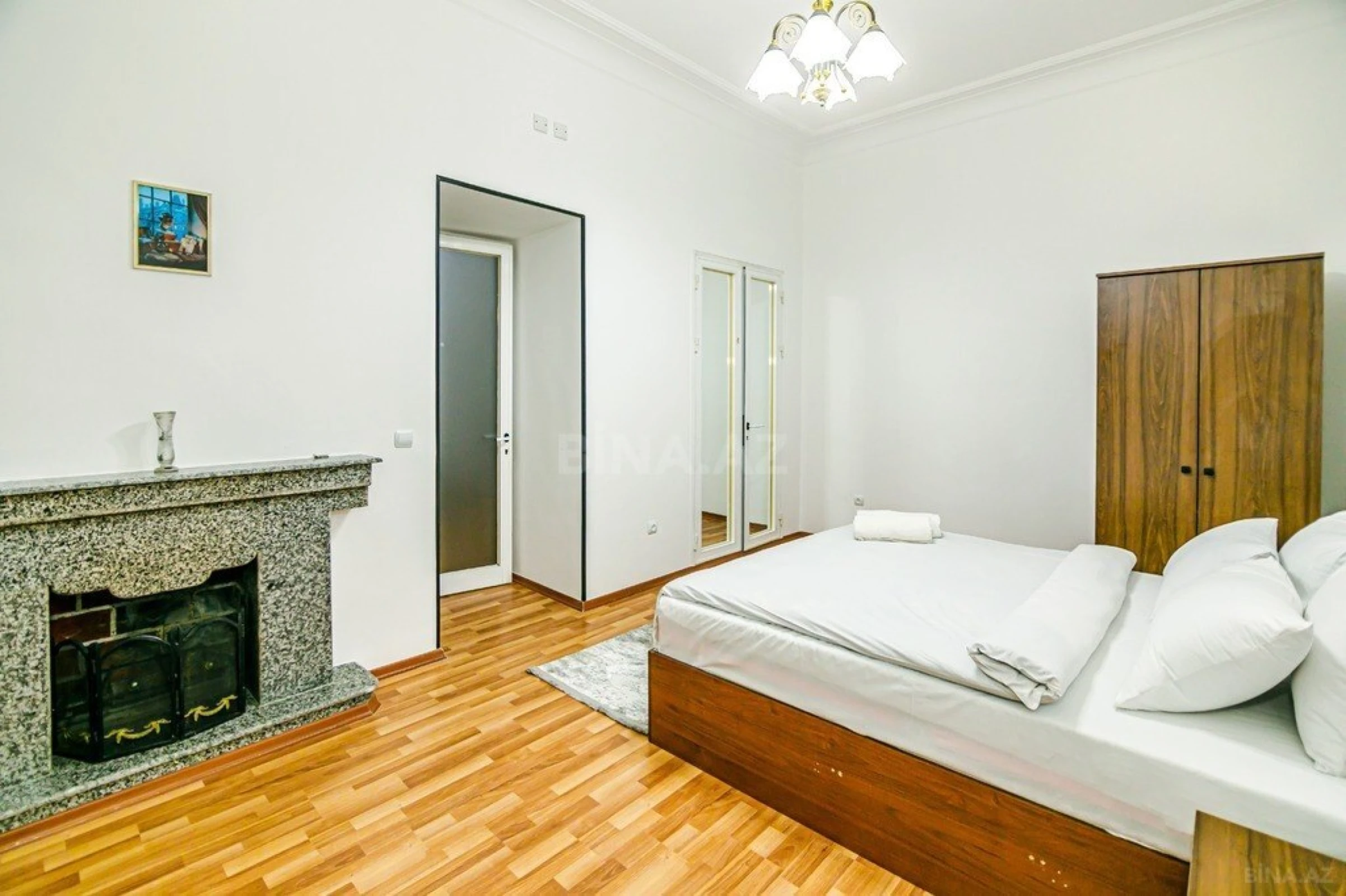 Kirayə verilir 3 otaqlı mənzil 103 m²