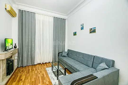 Kirayə verilir 3 otaqlı mənzil 103 m² — Bakı, Sahil qəs. 3 otaq 103.00 m²