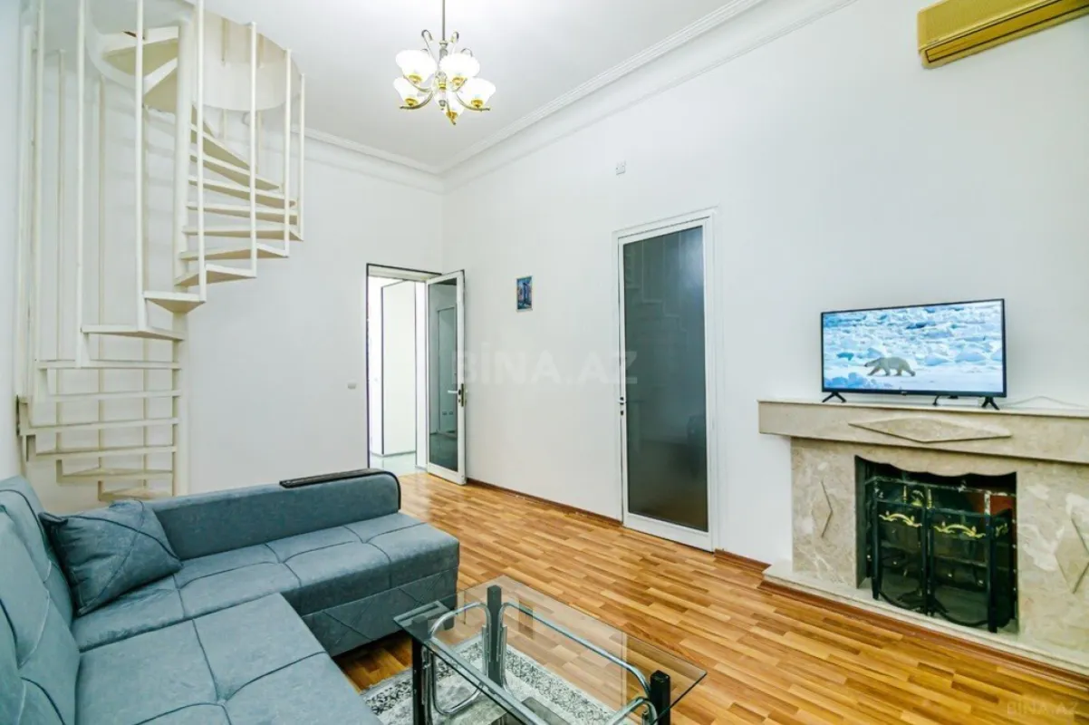 Kirayə verilir 3 otaqlı mənzil 103 m²
