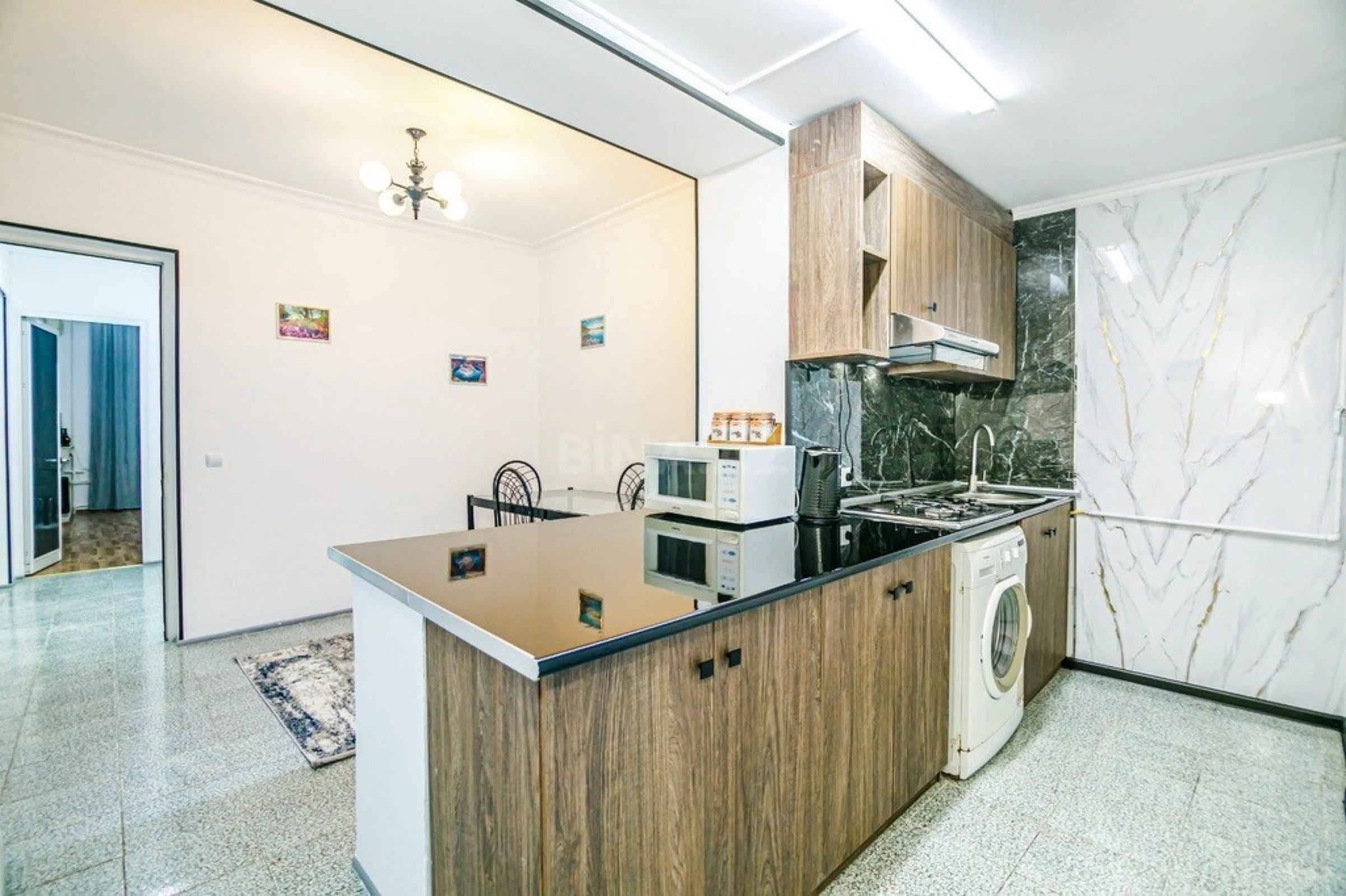 Kirayə verilir 3 otaqlı mənzil 103 m²