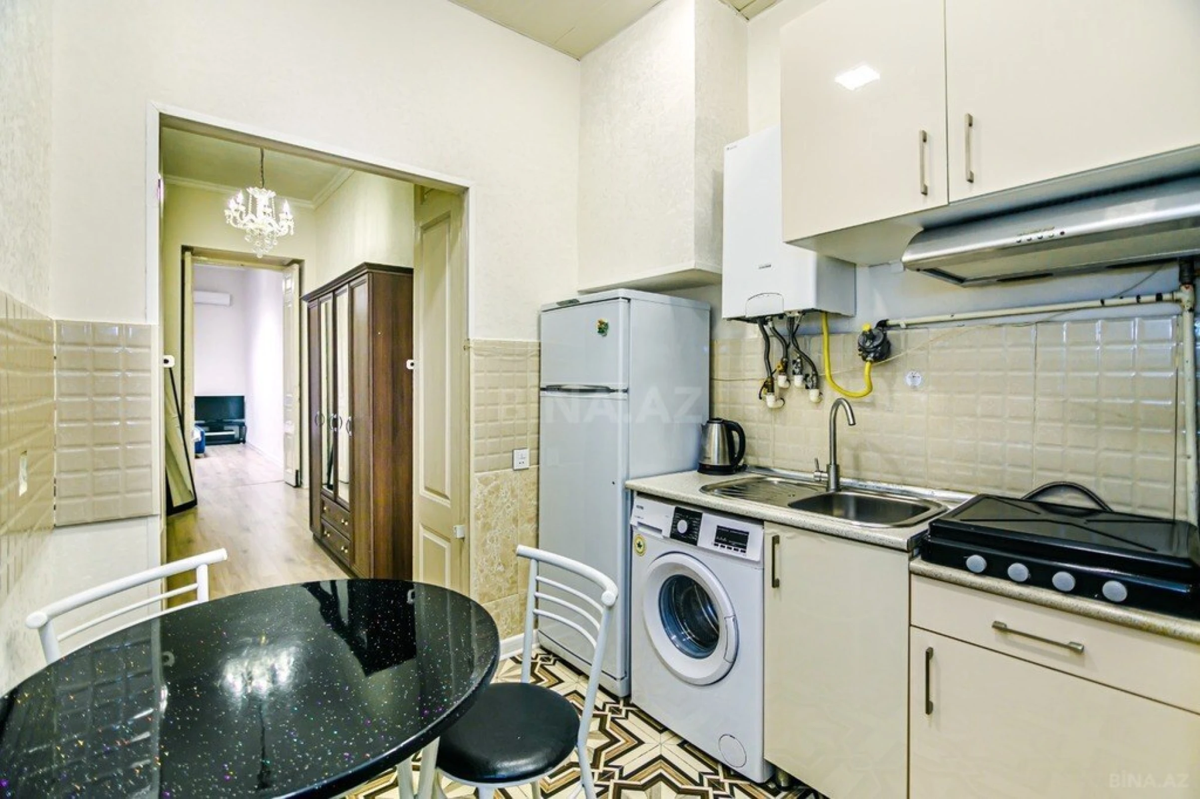 Kirayə verilir 1 otaqlı mənzil 42 m²