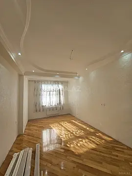 Satılır 3 otaqlı mənzil 136 m²