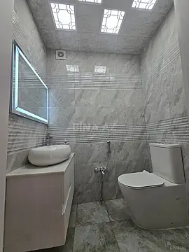 Satılır 3 otaqlı mənzil 136 m²